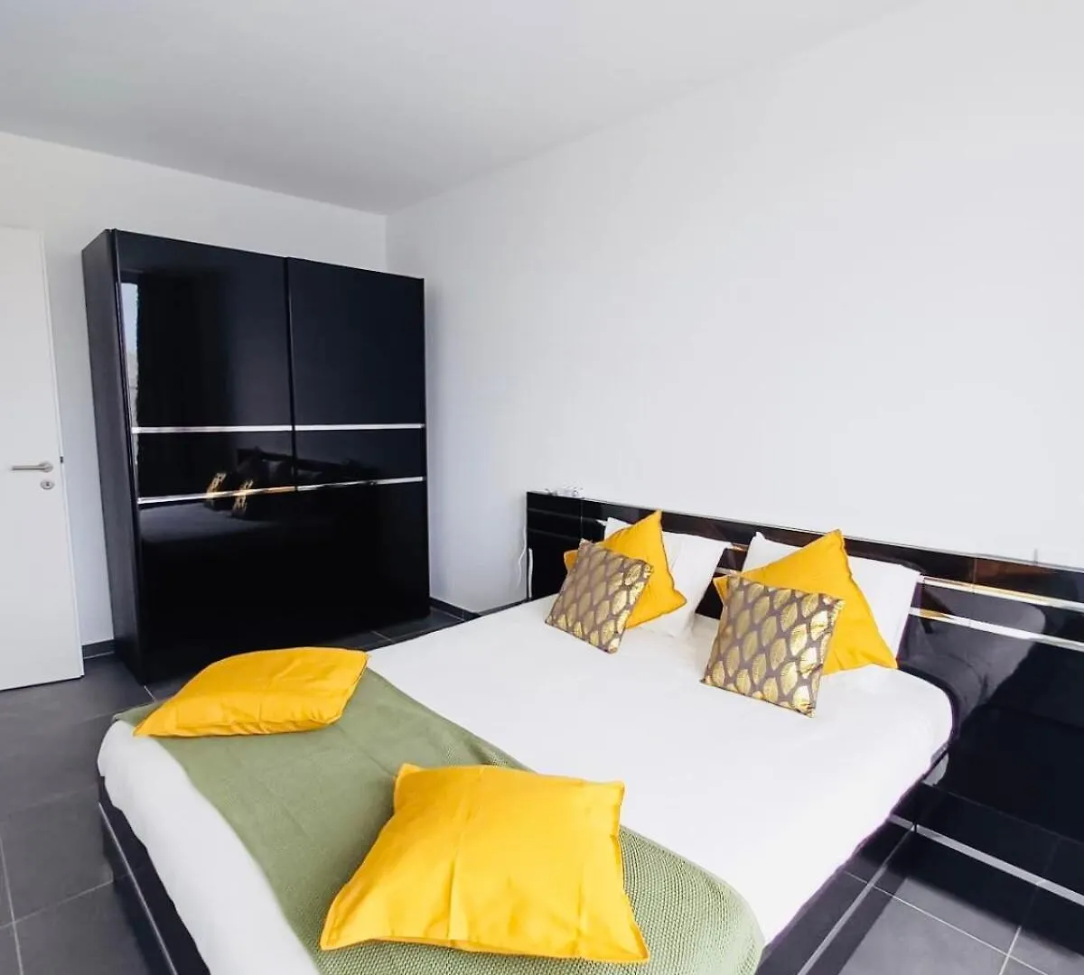 Luxury Penthouse With 2 Bedrooms, Terrace&Parking In Center Hesperange 0*,  Luxembourg